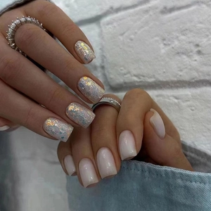 White Gradient Press On Nails Artificial Pearl Luster Glitter Colorful Sequins Square Shape Full Cover Simple Ins Style Plastic
