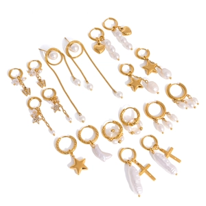 Golden 18K stainless steel hoop earrings with baroque pearls and heart star charms
