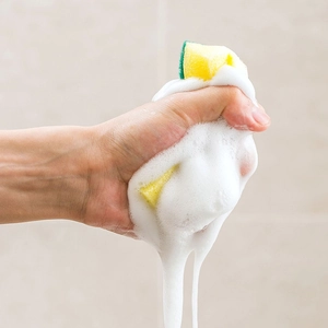 Dual-layer kitchen cleaning sponge with rich foam for effective household dishwashing