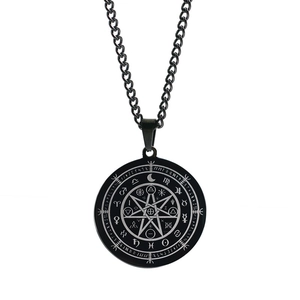Collana Wiccan in acciaio inossidabile nero con ciondolo ruota zodiacale e eptagramma
