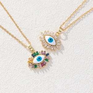 Collana occhio del male placcata oro con zirconi colorati e ciondolo in smalto blu