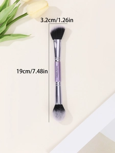 Detail view of double-ended purple makeup brush with 19cm length and soft synthetic bristles