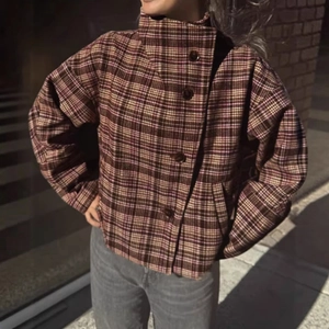 Brown plaid cropped woolen jacket with high stand collar and vintage oversized fit