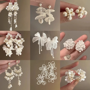 Flower Artificial Pearl Tassel Earrings For Women With Silver Earring Post Alloy Rhinestone Elegant Jewelry Gift