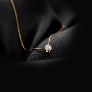 Round Zircon Solitaire Pendant Necklace Prong Setting Stainless Steel Gold Plated Elegant Clavicle Chain Jewelry For Women