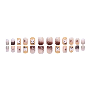 Set di 24 unghie finte corte con disegni di coniglietti e dettagli glitter