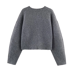 Women's dark gray knit sweater with cropped cut and drop shoulder in marled texture