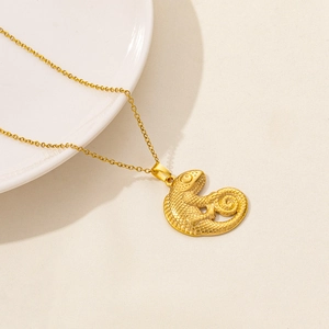 Golden chameleon pendant necklace with a delicate O-link chain for men and women