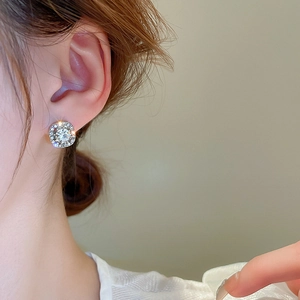 Elegant geometric square stud earrings with sparkling rhinestones in silver finish