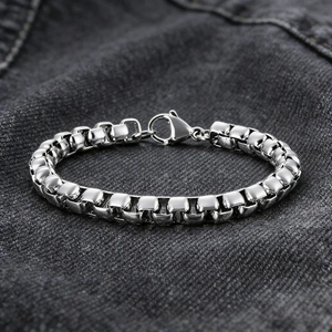 Gourmette Homme Acier Inoxydable Maille Vénitienne Style Hip Hop Punk Lien Poli Bijoux Géométriques Minimalistes Cadeau