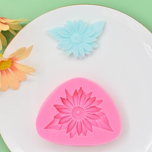 Sunflower silicone mold for fondant and clay DIY crafts with petal texture detail