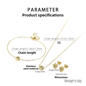 Detailed specs for golden stainless steel paw-print necklace and bracelet set with rhinestones