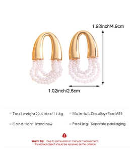 Detailed view of vintage pearl tassel earrings with zinc alloy and dimensions