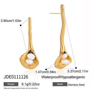 Detailed view of gold stainless steel calla lily earrings with white pearls and size specs