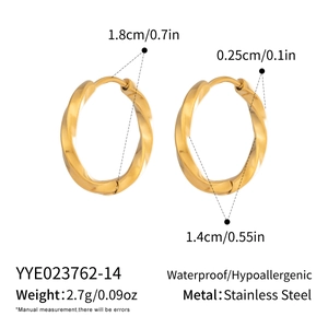 Detailed size chart for gold twisted stainless steel hoop earrings with 1.8cm diameter