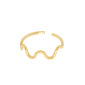 Detail of minimalist wavy adjustable silver ring in gold finish showing metallic luster