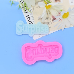 Moule en silicone rose et décor Surprise bleu pour gâteaux DIY et loisirs créatifs