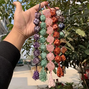 Quatre pendentifs de voiture en cristal naturel faits à la main avec cordes tressées