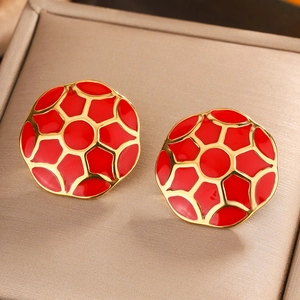 Chic 18K gold plated enamel soccer stud earrings with geometric honeycomb pattern