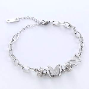 Bracelet papillon en acier inoxydable poli avec strass étincelants et chaîne en O