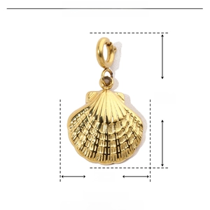 Detailed parameter view of a gold shell pendant showing 21mm height and 12mm width