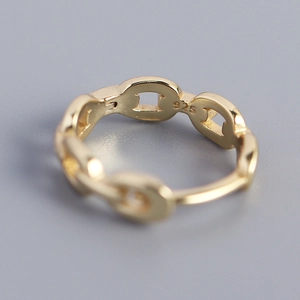 Golden S925 sterling silver chain link earrings in minimalist luxury ins style for women
