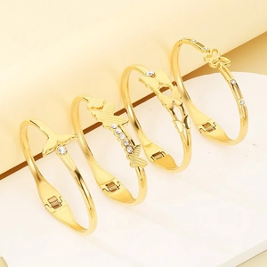 Set di bracciali vintage a farfalla con cristalli in acciaio placcato oro 18K donna