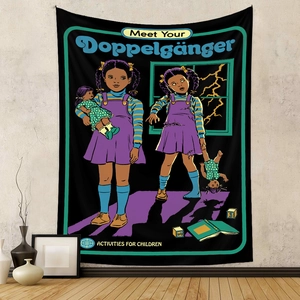 Dettaglio di arazzo a fumetti vintage con stampa Meet Your Doppelganger su tessuto da parete