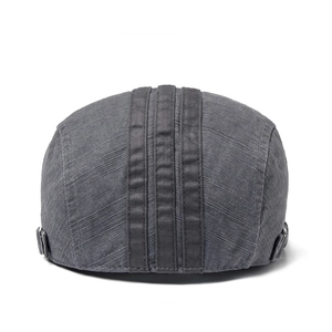 Men's dark grey cotton beret with three stripes and adjustable metal buckle design