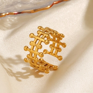 Fashionable gold-plated stainless steel hollow geometric ring with grid mesh design