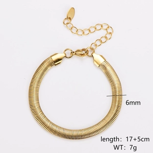 Dettaglio del bracciale a catena serpente dorato da 6mm in acciaio inox con misure