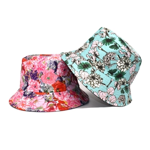 Chapeau bob réversible à fleurs rose et vert menthe en toile pour protection solaire
