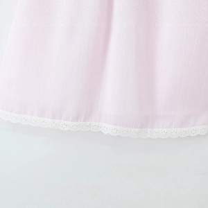 Robe à rayures roses avec col en V pour femme et bordure en dentelle fleurie délicate