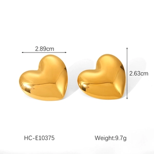 Detailed dimensions of 18K gold plated heart earrings showing 2.89cm width and 2.63cm height