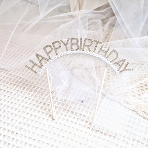 Joyeux Anniversaire gâteau topper en strass scintillant avec perles pour belle fête.