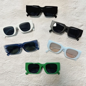 Retro square thick frame sunglasses in various colors with UV400 protective lenses