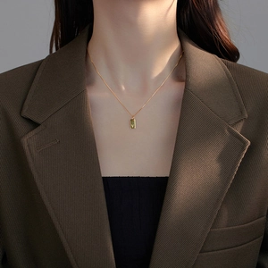 Minimalist S925 silver square pendant necklace in gold finish with V letter engraving