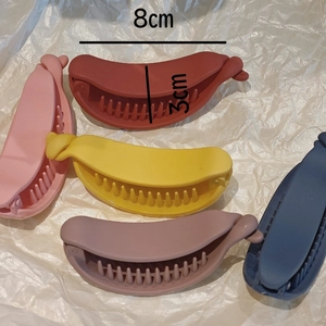 Detailed size view of matte banana hair clips in multi-color Morandi tones with dimensions
