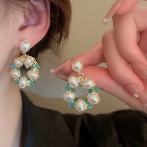 Retro Flower Geometric Earrings With Faux Artificial Pearl Rhinestone Crystal And Silver Earring Post For Women Baroque Style