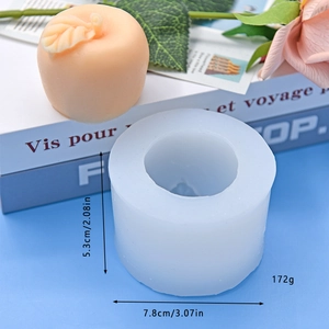 Detail of apple-shaped silicone mold with finished cake and size dimensions