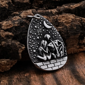 Pendentif goutte punk gothique avec couple de crânes en argent antique, lune et étoiles