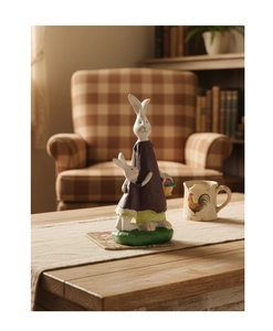 Charming resin mother and baby rabbit figurine with hand-painted vintage garden details