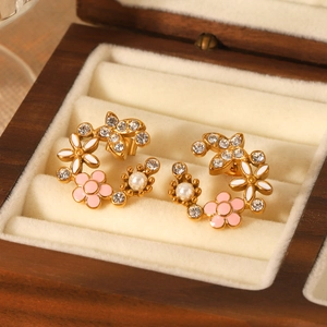 Boucles d'oreilles créoles dorées 18K avec fleurs en émail, perles et zircons sur velours