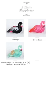 Detail view of acetate flamingo hair claw clip with dimensions 8.2cm by 5cm size guide