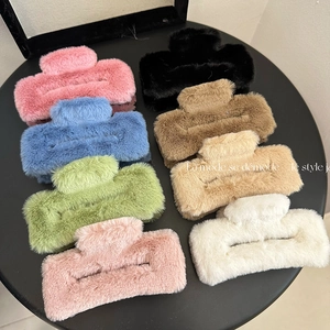 Faux Fur Hair Claw Clip Plush Rectangular Soft Fuzzy Shark Clip Autumn Winter Accessories For Women