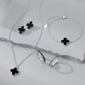Elegant S925 silver jewelry set with black clover motifs and sparkling zircon accents