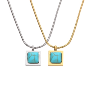 Collier minimaliste à pendentif turquoise carré en acier doré et argenté