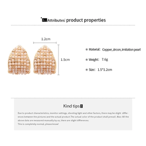 Detailed view of zircon and pearl earrings with specific weight and size parameters