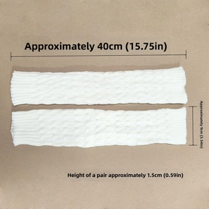 Detailed size specifications of white cable knit leg warmers with 40cm length