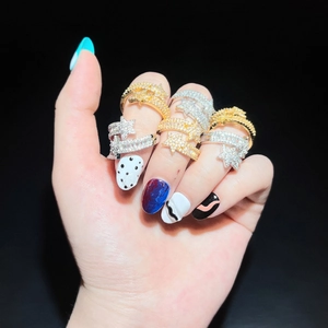 Shiny Copper Star Open Ring for Women Rhinestone Inlaid Adjustable Fashion Hip Hop Jewelry Adjustable Finger Ring Gift